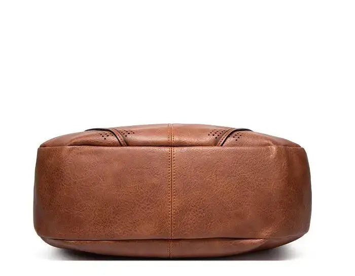 Clara's Timeless Versatility | Premium Leather Shoulder Bag 