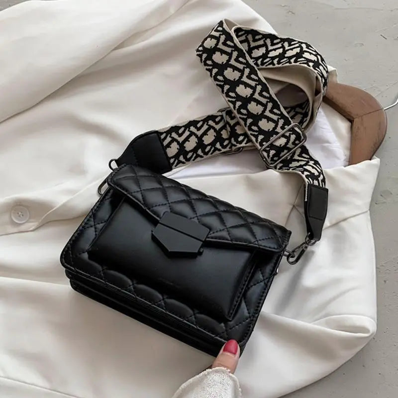 Clara Chic Daily Bag | Stylish Handbag for Everyday Use 