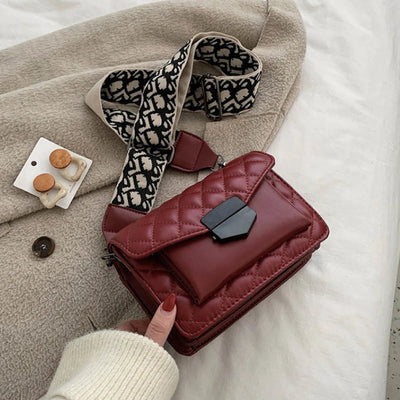 Clara Chic Daily Bag | Stylish Handbag for Everyday Use 