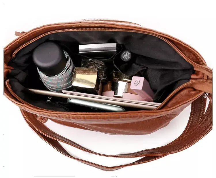 Clara's timeless elegance | Luxurious leather shoulder bag 